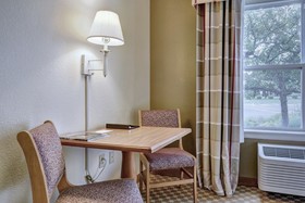 Lancaster Inn & Suites
