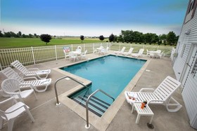 Lancaster Inn & Suites