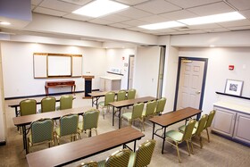 Country Inn & Suites by Radisson, Harrisburg West Mechanicsburg