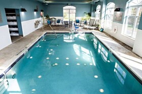Country Inn & Suites by Radisson, Harrisburg West Mechanicsburg