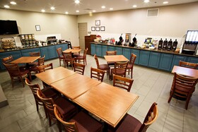Country Inn & Suites by Radisson, Harrisburg West Mechanicsburg