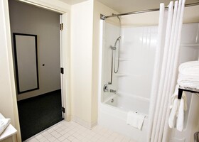 Country Inn & Suites by Radisson, Harrisburg West Mechanicsburg