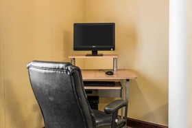 Red Roof Inn & Suites Mifflinville