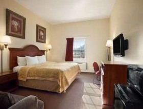 Super 8 by Wyndham Mifflinville Near Bloomsburg