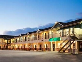 Super 8 by Wyndham Mifflinville Near Bloomsburg