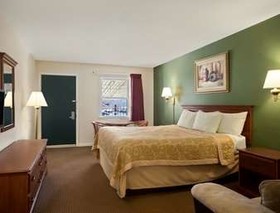 Super 8 by Wyndham Mifflinville Near Bloomsburg