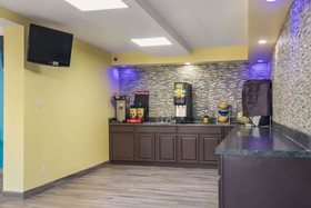 Rodeway Inn & Suites Monroeville-Pittsburgh