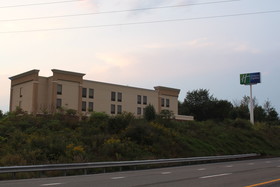 Holiday Inn Express Lewisburg/New Columbia
