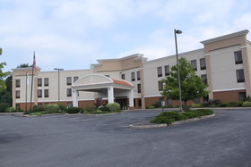 Holiday Inn Express Lewisburg/New Columbia