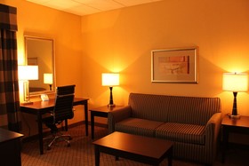Holiday Inn Express Lewisburg/New Columbia