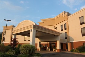 Holiday Inn Express Lewisburg/New Columbia