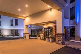 Holiday Inn Express Lewisburg/New Columbia
