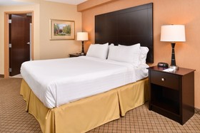 Holiday Inn Express Lewisburg/New Columbia