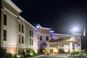 Holiday Inn Express Lewisburg/New Columbia