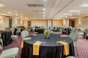 Clarion Hotel And Conference Center Harrisburg West