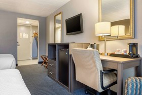Clarion Hotel And Conference Center Harrisburg West