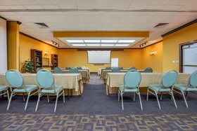Clarion Hotel And Conference Center Harrisburg West