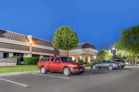 Clarion Hotel And Conference Center Harrisburg West
