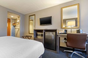 Clarion Hotel And Conference Center Harrisburg West