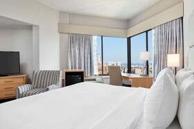 DoubleTree by Hilton Hotel Philadelphia Center City