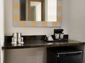 DoubleTree by Hilton Hotel Philadelphia Center City