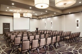 Embassy Suites by Hilton Philadelphia Airport