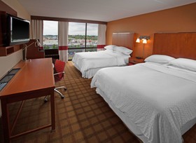 Four Points by Sheraton Philadelphia Northeast