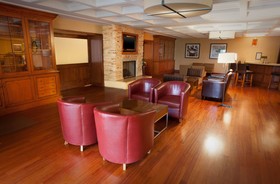 Four Points by Sheraton Philadelphia Northeast