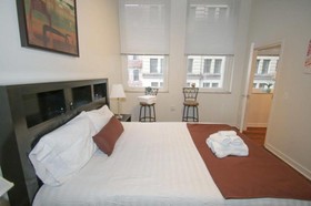 River West Condominiums