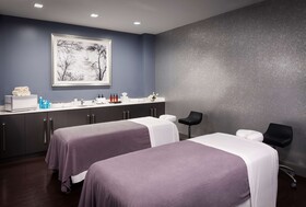 The Logan Philadelphia, Curio Collection by Hilton