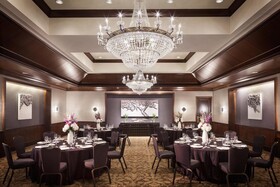 The Logan Philadelphia, Curio Collection by Hilton