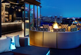 The Logan Philadelphia, Curio Collection by Hilton