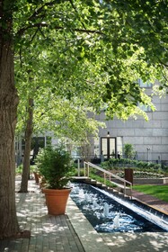 The Logan Philadelphia, Curio Collection by Hilton
