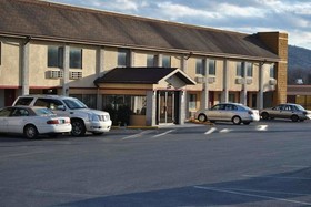 Baymont by Wyndham Pine Grove