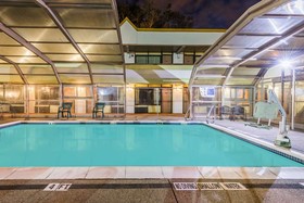 Days Inn by Wyndham Pittsburgh