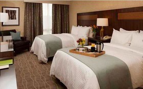 DoubleTree by Hilton Hotel Pittsburgh - Green Tree