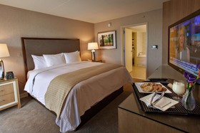DoubleTree by Hilton Hotel Pittsburgh - Green Tree
