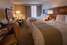 DoubleTree by Hilton Hotel Pittsburgh - Green Tree