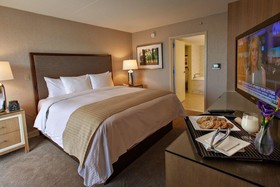 DoubleTree by Hilton Hotel Pittsburgh - Green Tree