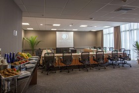 DoubleTree by Hilton Hotel Pittsburgh - Green Tree