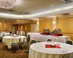 MainStay Suites