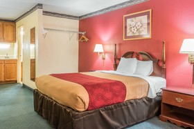 Econo Lodge Airport