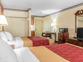 Econo Lodge Airport