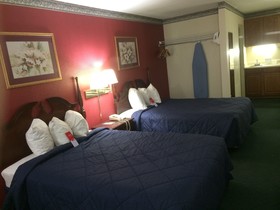 Econo Lodge Airport