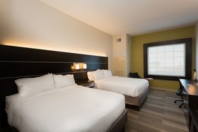 Holiday Inn Express & Suites Reading