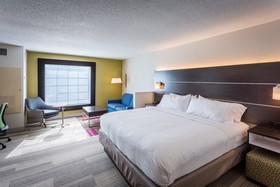 Holiday Inn Express & Suites Reading