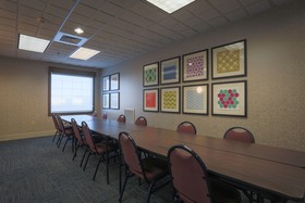 Holiday Inn Express & Suites Reading