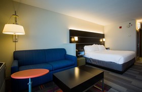 Holiday Inn Express & Suites Reading