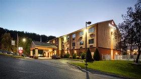 Best Western Plus Executive Inn