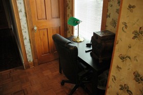 South Broadway Manor Bed & Breakfast
